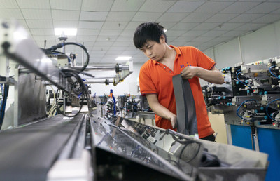 鋰電產(chǎn)業(yè)疾馳時(shí)代，手機(jī)電池的技術(shù)突破與未來(lái)挑戰(zhàn)