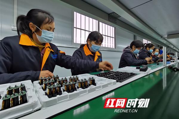 道縣 易地搬遷+扶貧工廠開辟就近致富新路徑